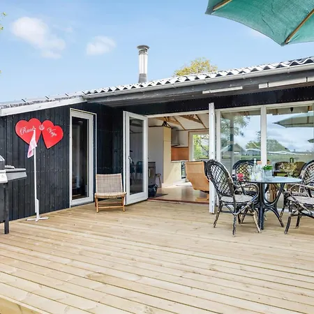 Ilda - 800m From The Sea By Interhome Hadsund
